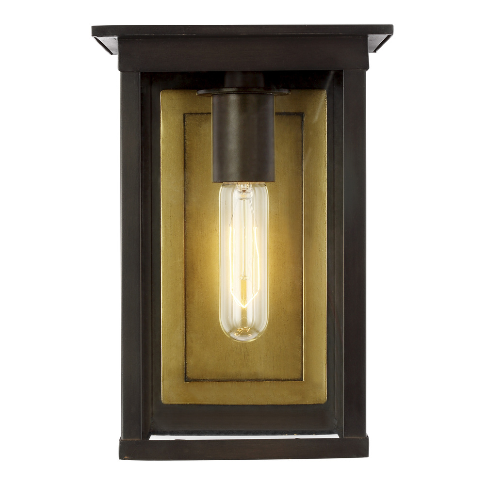 Freeport Small Outdoor Wall Lantern